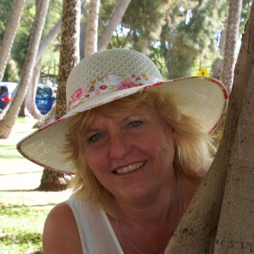 Maggie Holbik CLC, NNCP, NC, RNT